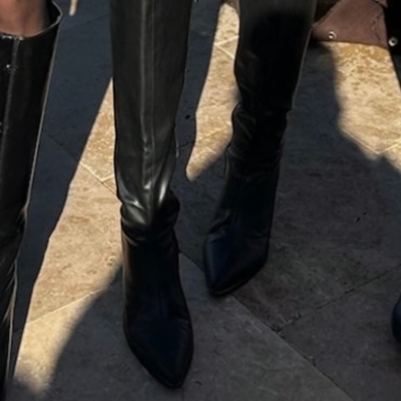 Black Knee High Leather Boots - Picture 1 of 4